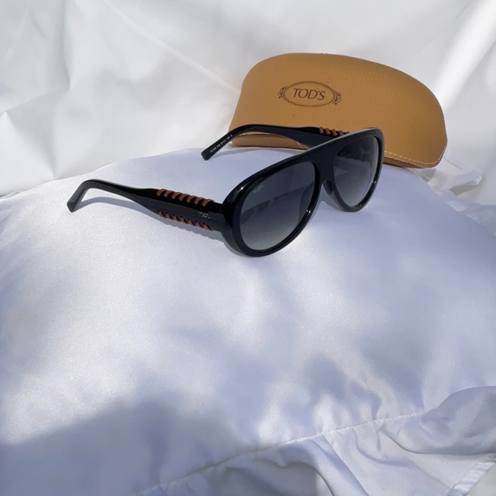Authentic NWOT TODs TO0209 Sunglasses